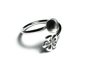 The Breastmilk Flower Ring